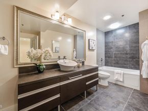 120 S Mentor Avenue 202, Pasadena CA 91106