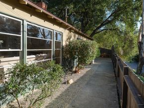 3624 Canyon Crest Road, Altadena CA 91001