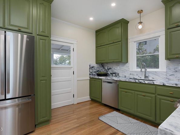 1660 Las Lunas Street, Pasadena CA 91106