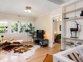 1660 Las Lunas Street, Pasadena CA 91106