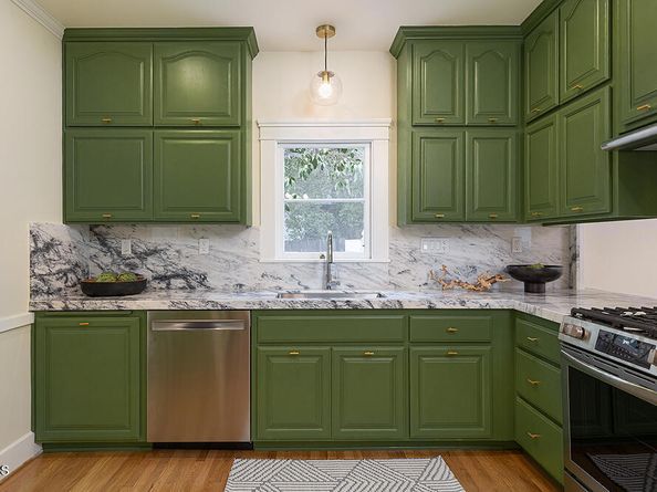 1660 Las Lunas Street, Pasadena CA 91106