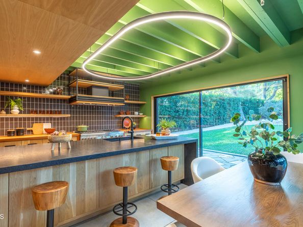 1155 Linda Vista Avenue, Pasadena CA 91103