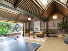 1155 Linda Vista Avenue, Pasadena CA 91103