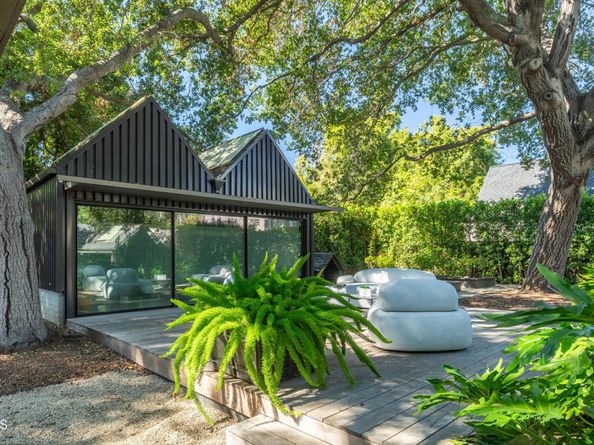 1155 Linda Vista Avenue, Pasadena CA 91103