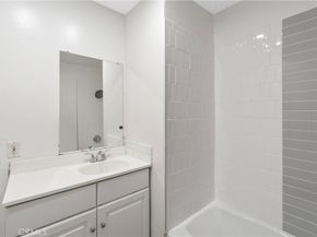 511 E Washington Avenue, Santa Ana CA 92701