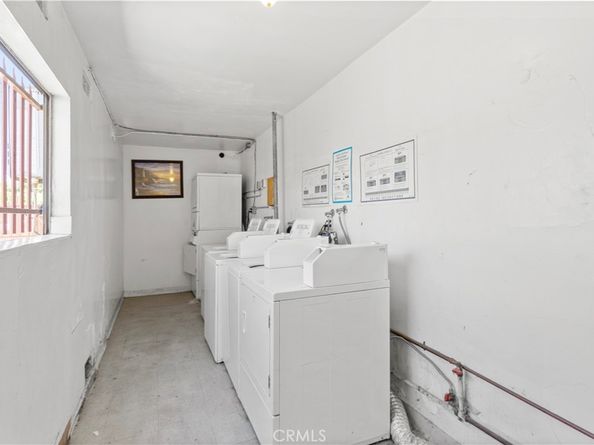 511 E Washington Avenue, Santa Ana CA 92701