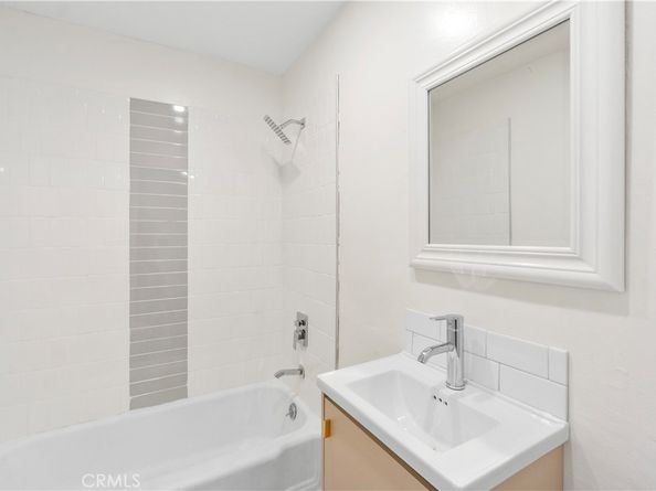 511 E Washington Avenue, Santa Ana CA 92701