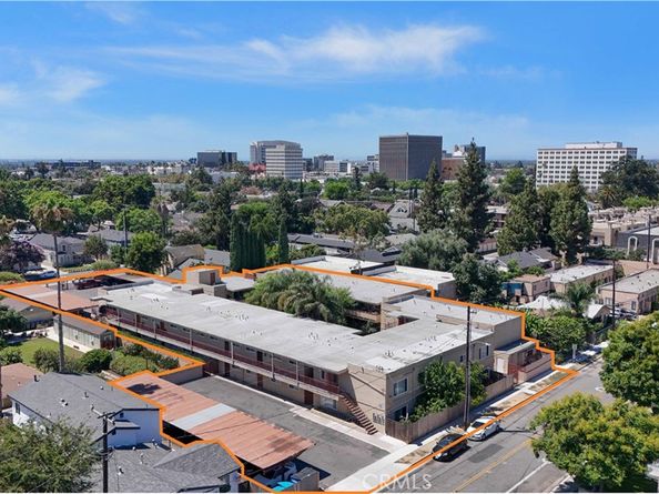 511 E Washington Avenue, Santa Ana CA 92701