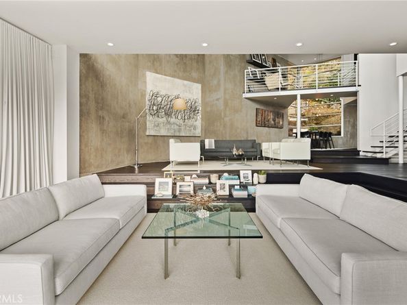 704 Nyes Place, Laguna Beach CA 92651