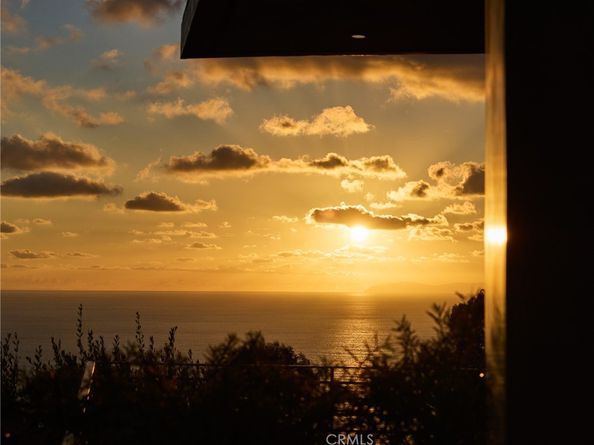 704 Nyes Place, Laguna Beach CA 92651