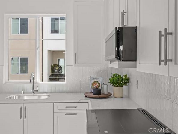 7256 Aura Circle, Huntington Beach CA 92647