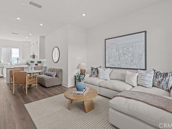 7256 Aura Circle, Huntington Beach CA 92647