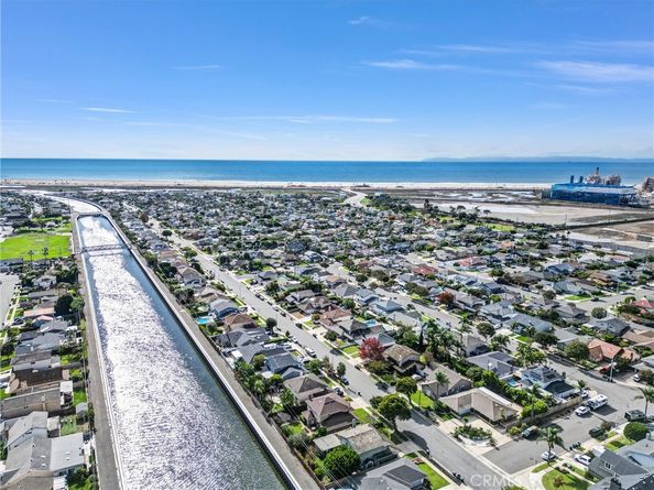 21621 Kaneohe, Huntington Beach CA 92646
