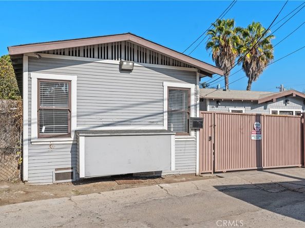 1029 Maine Avenue, Long Beach CA 90813