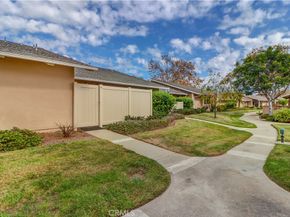 8566 Sierra 911C, Huntington Beach CA 92646