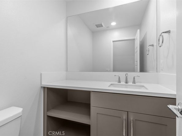 430 Transport, Tustin CA 92782