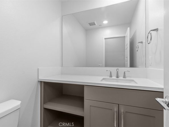 430 Transport, Tustin CA 92782