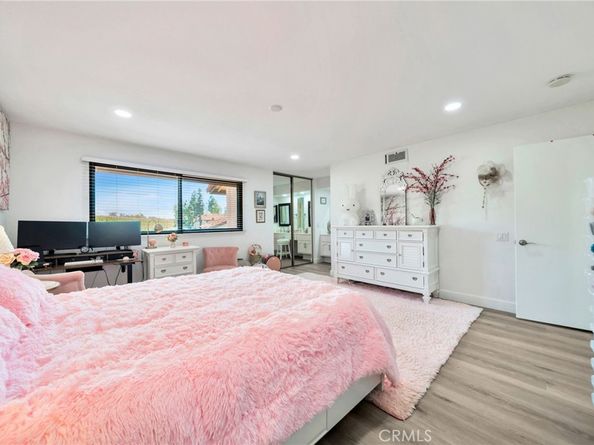 5151 Walnut Ave. 34, Irvine CA 92604