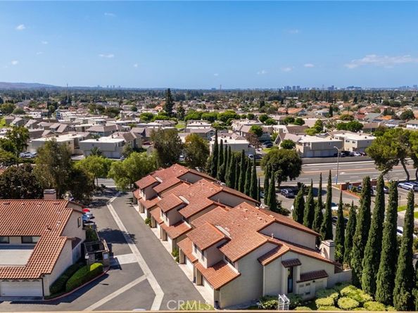 5151 Walnut Ave. 34, Irvine CA 92604