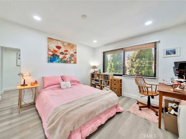 5151 Walnut Ave. 34, Irvine CA 92604