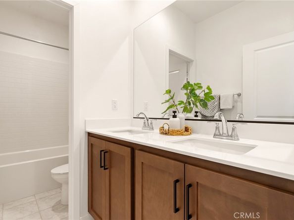 2983 E Halton Paseo, Ontario CA 91761