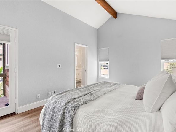 2649 Elden E, Costa Mesa CA 92627