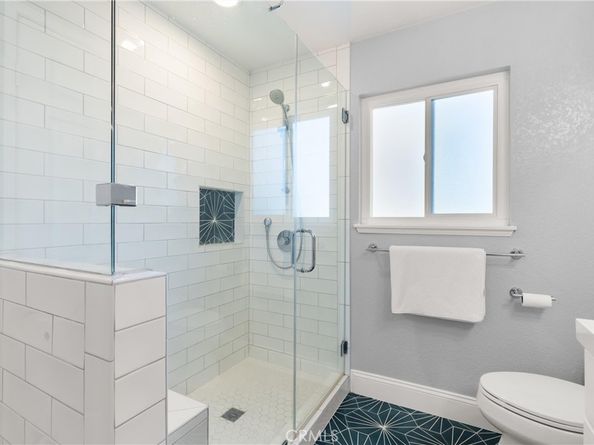 2649 Elden E, Costa Mesa CA 92627