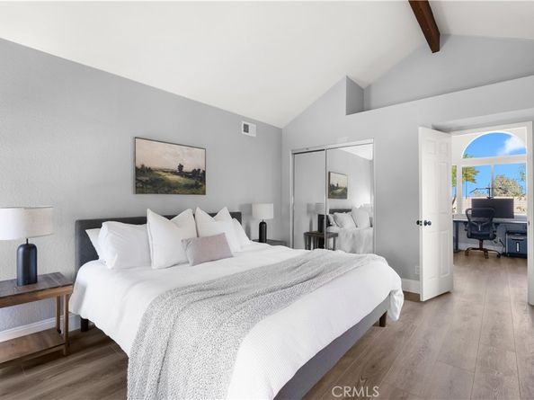 2649 Elden E, Costa Mesa CA 92627