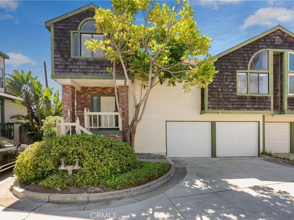 2649 Elden E, Costa Mesa CA 92627