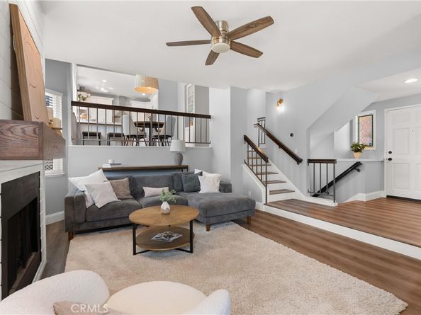 2649 Elden E, Costa Mesa CA 92627