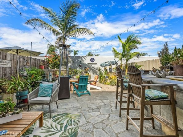 4045 Warner Ave, Huntington Beach CA 92649