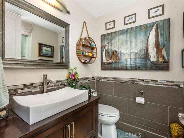 4045 Warner Ave, Huntington Beach CA 92649
