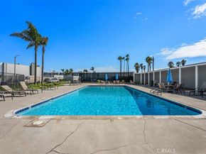 4045 Warner Ave, Huntington Beach CA 92649