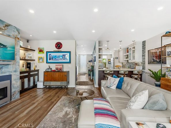 4045 Warner Ave, Huntington Beach CA 92649