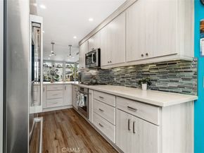 4045 Warner Ave, Huntington Beach CA 92649