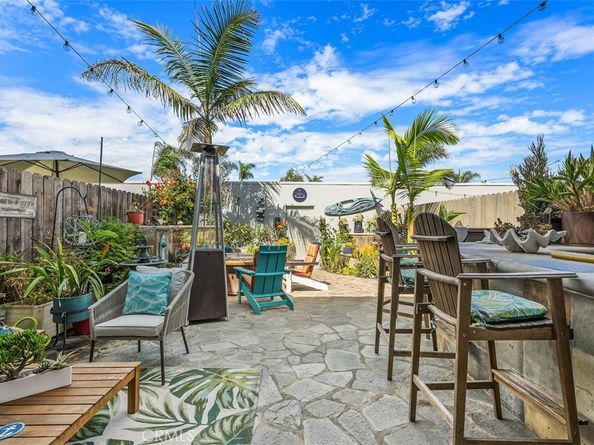 4045 Warner Ave, Huntington Beach CA 92649
