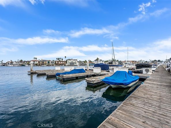 4045 Warner Ave, Huntington Beach CA 92649