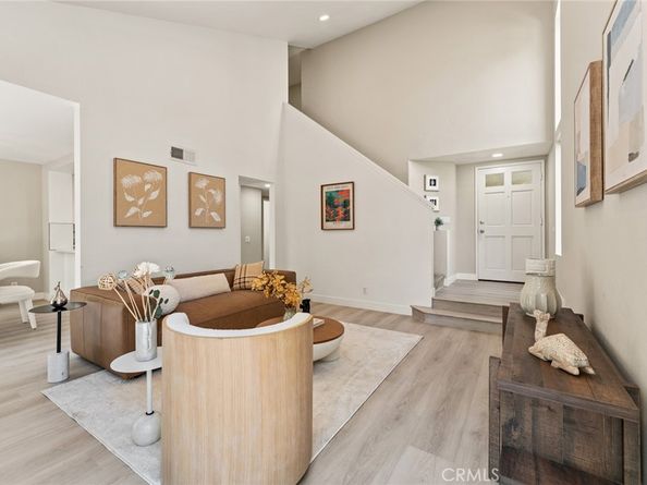 29 Stanford Court 93, Irvine CA 92612