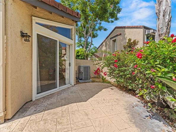 29 Stanford Court 93, Irvine CA 92612