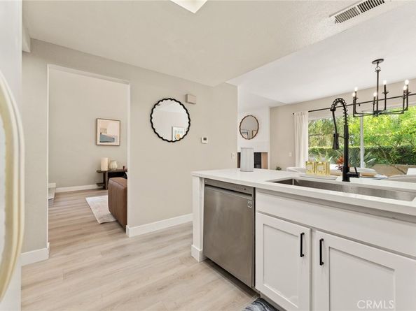 29 Stanford Court 93, Irvine CA 92612