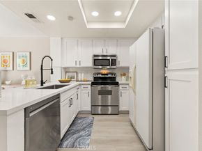 29 Stanford Court 93, Irvine CA 92612