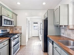 527 S Orchard Drive, Burbank CA 91506