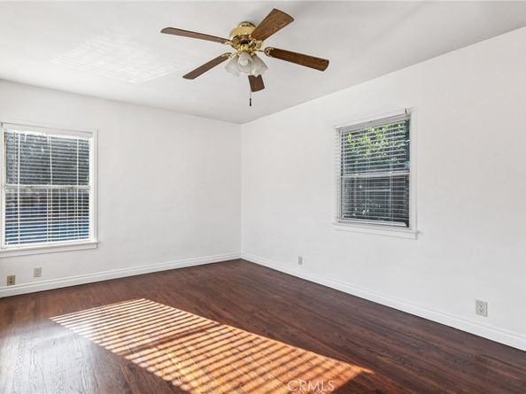 527 S Orchard Drive, Burbank CA 91506