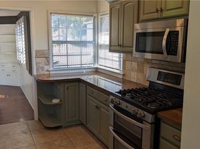 527 S Orchard Drive, Burbank CA 91506