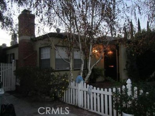 527 S Orchard Drive, Burbank CA 91506