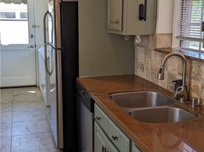 527 S Orchard Drive, Burbank CA 91506