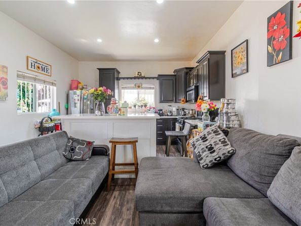 421 E 65th, Los Angeles CA 90003