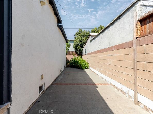 421 E 65th, Los Angeles CA 90003