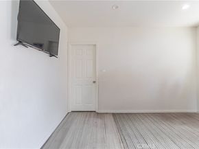 421 E 65th, Los Angeles CA 90003