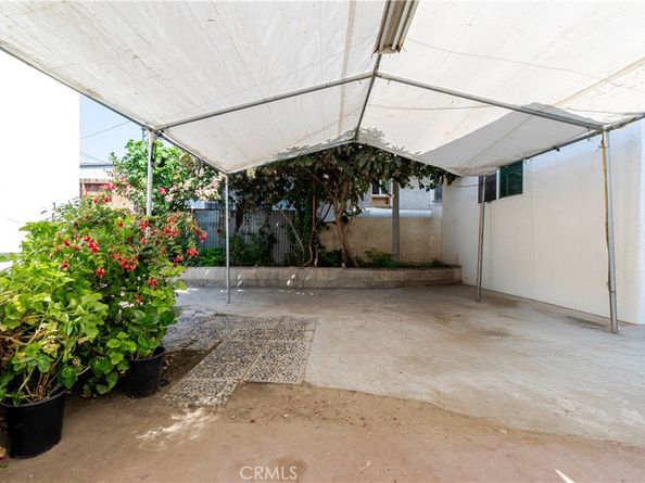 421 E 65th, Los Angeles CA 90003